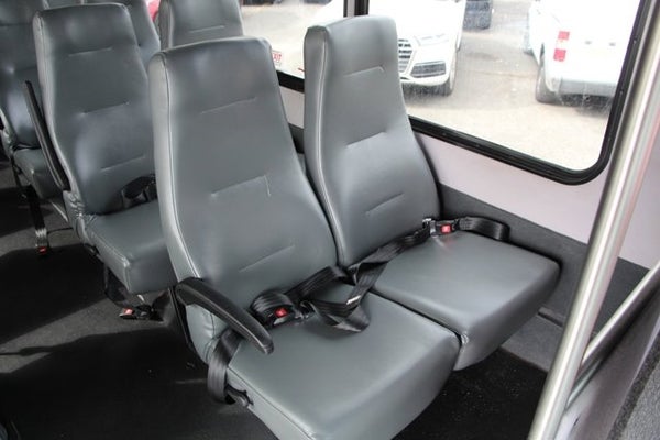 2016 Ford Econoline 450 Cutaway 25 Passenger van in Hackensack, NJ - All American Ford of Hackensack