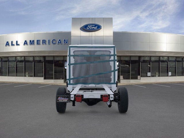 2026 Ford Transit Cutaway Base