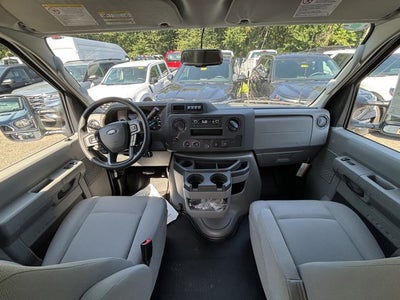 2025 Ford E-Series Cutaway Base