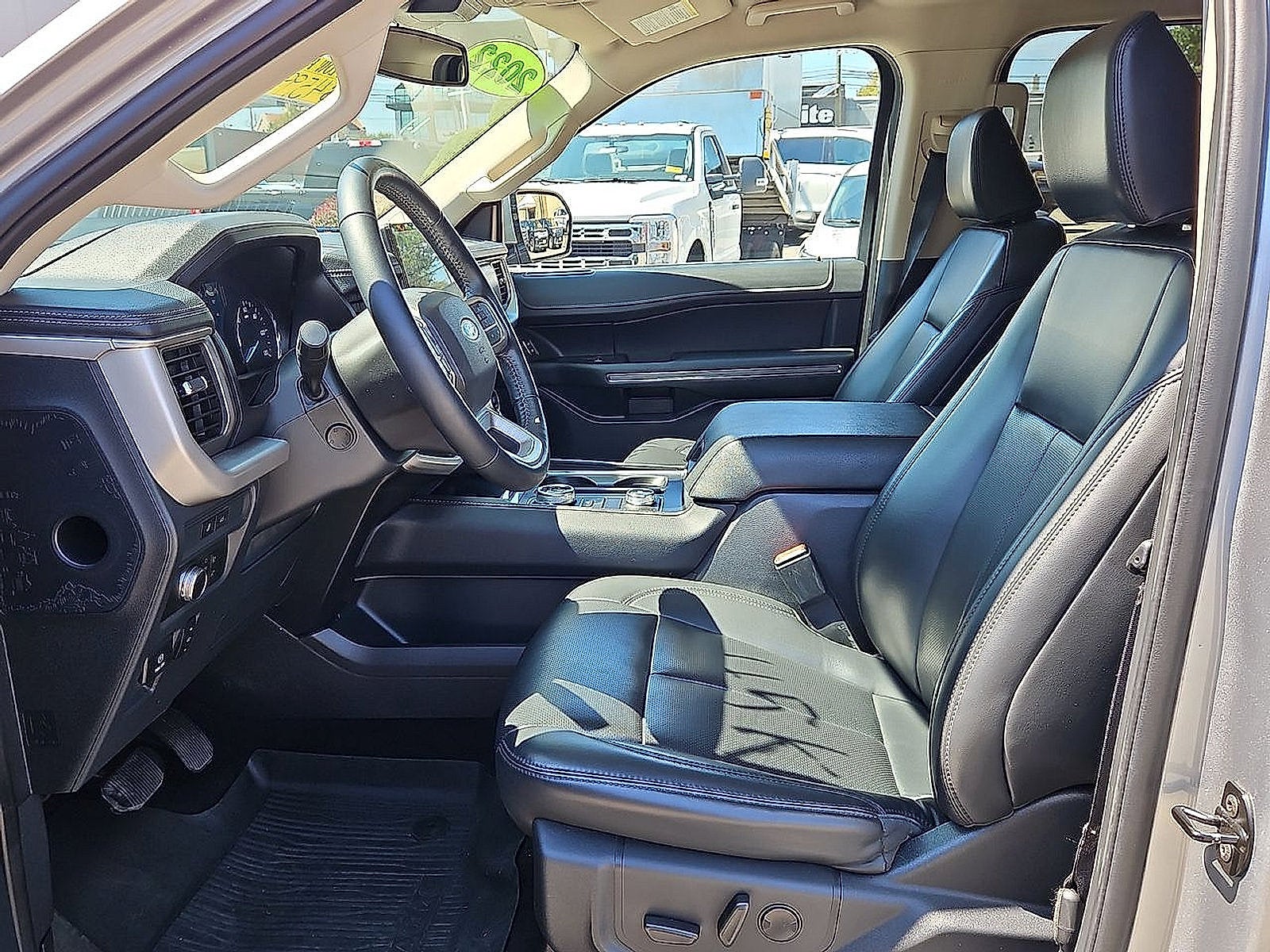 2022 Ford Expedition Max XLT