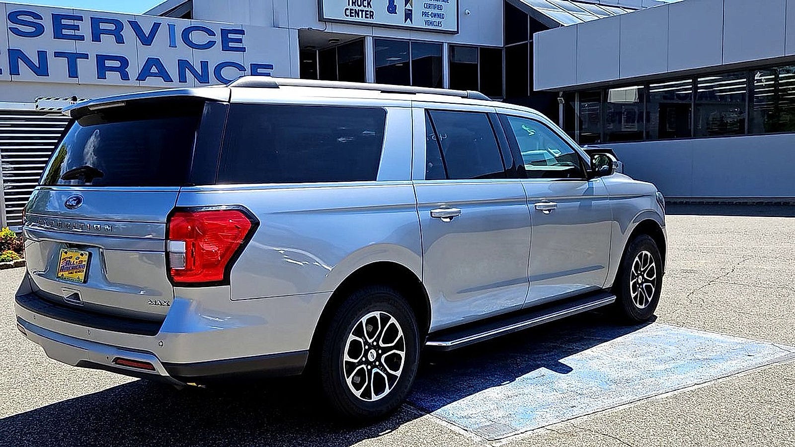 2022 Ford Expedition Max XLT