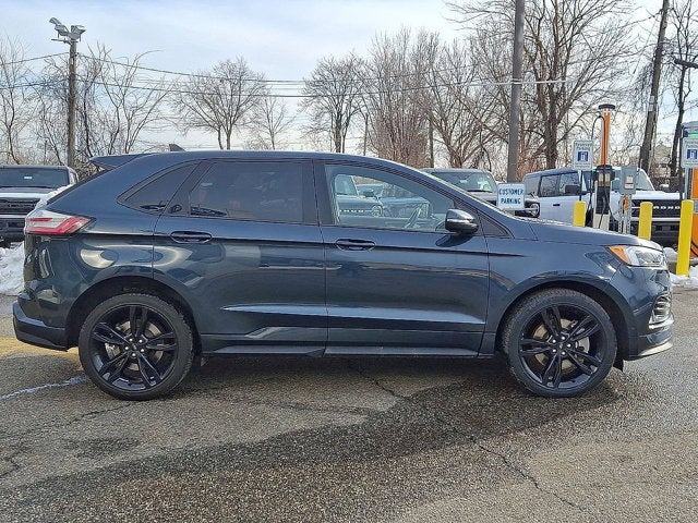 2022 Ford Edge ST