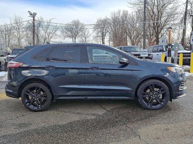 2022 Ford Edge ST