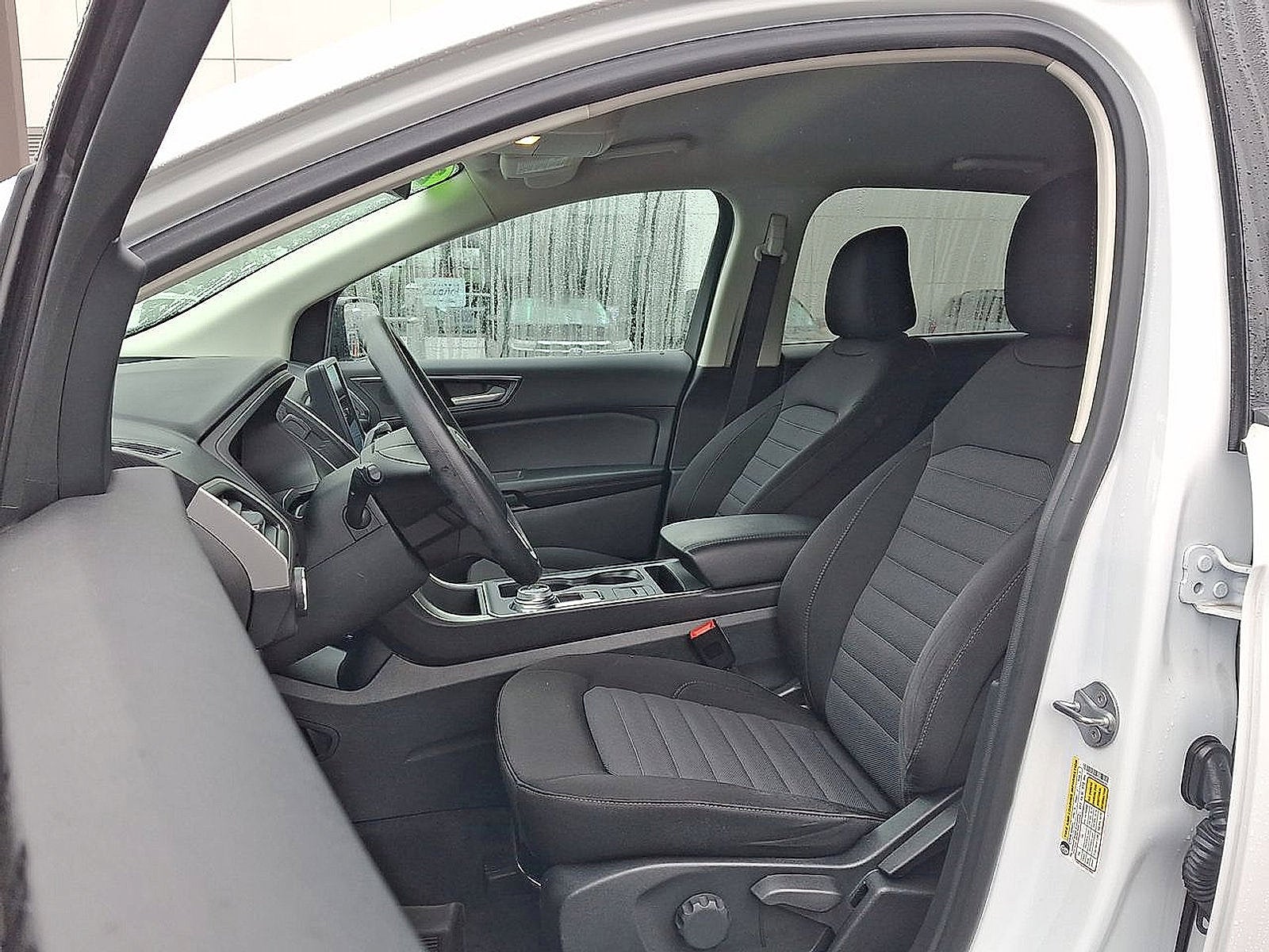 2023 Ford Edge SE