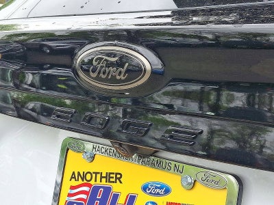 2022 Ford Edge SE