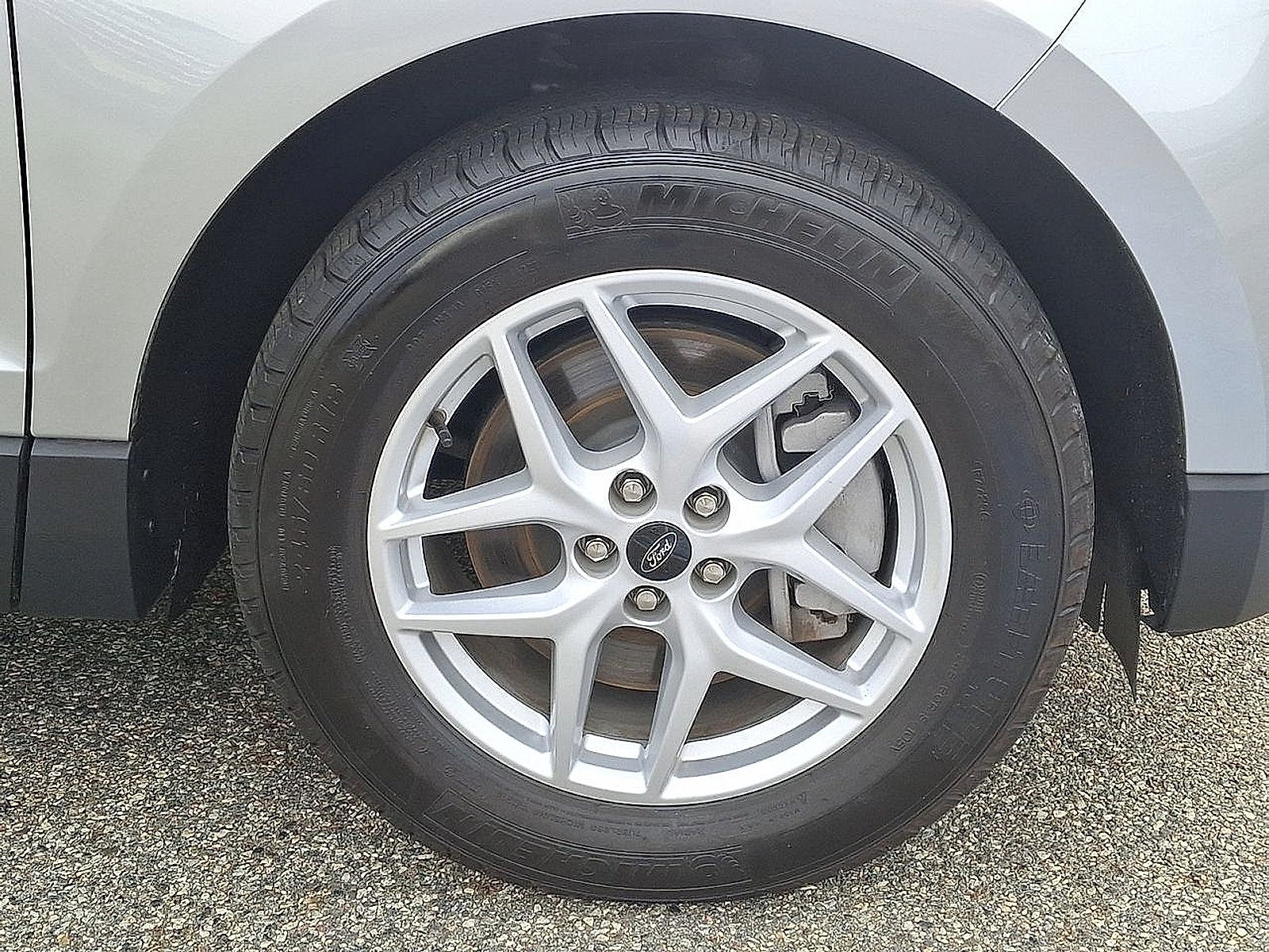 2023 Ford Edge Base