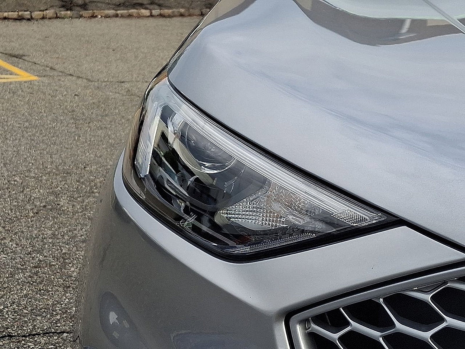 2023 Ford Edge Base