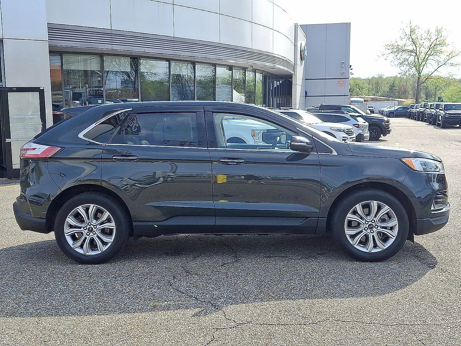 2023 Ford Edge Titanium