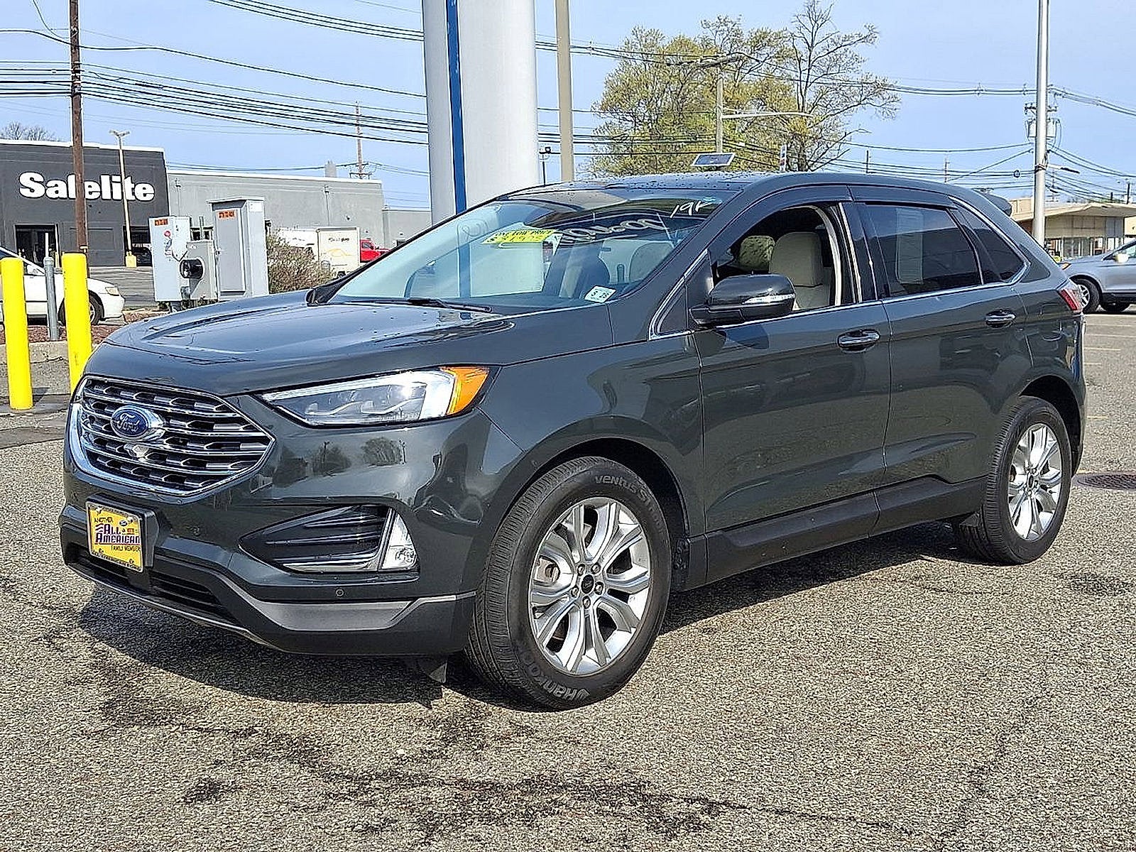 2023 Ford Edge Titanium