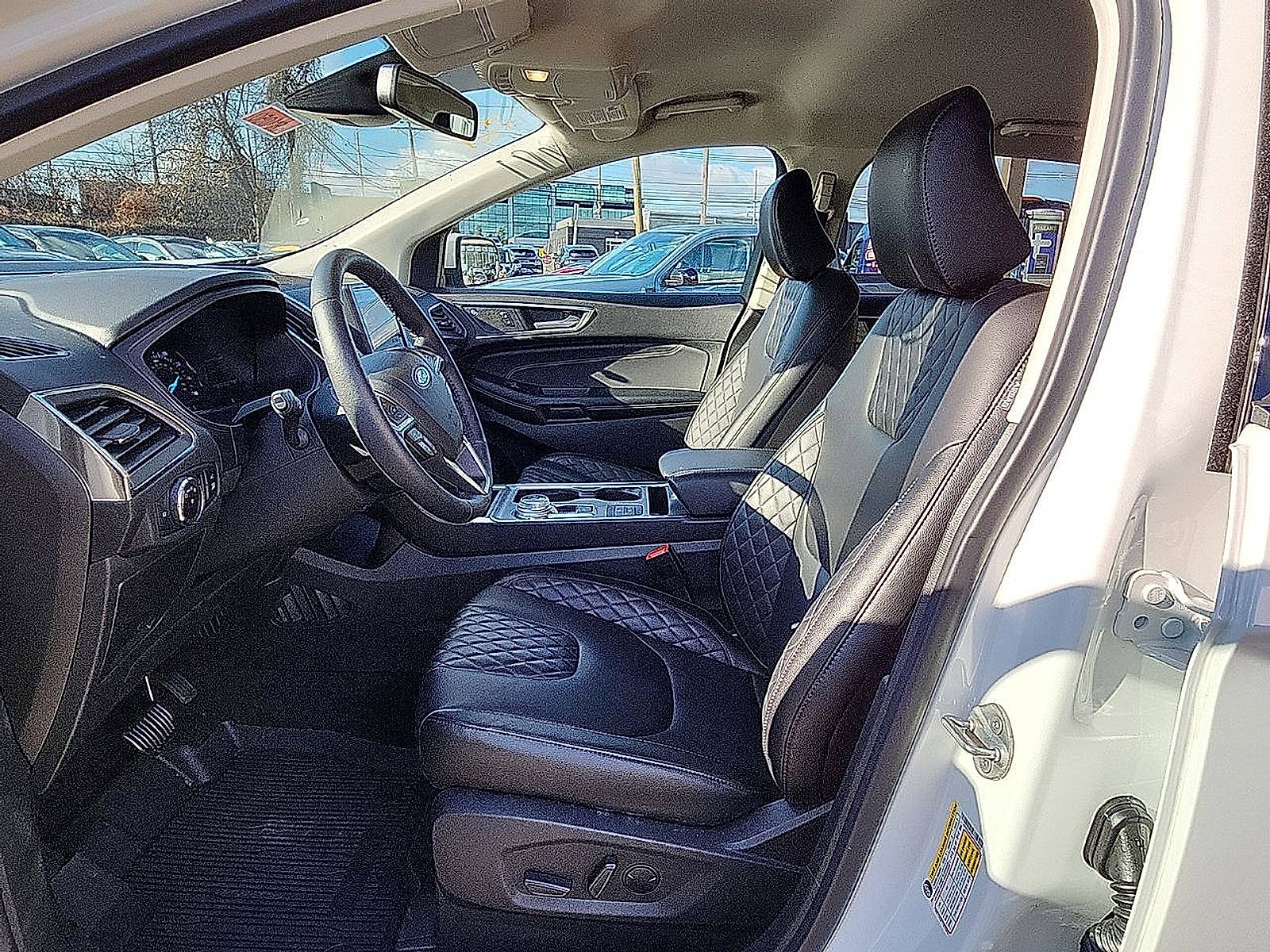 2023 Ford Edge Titanium
