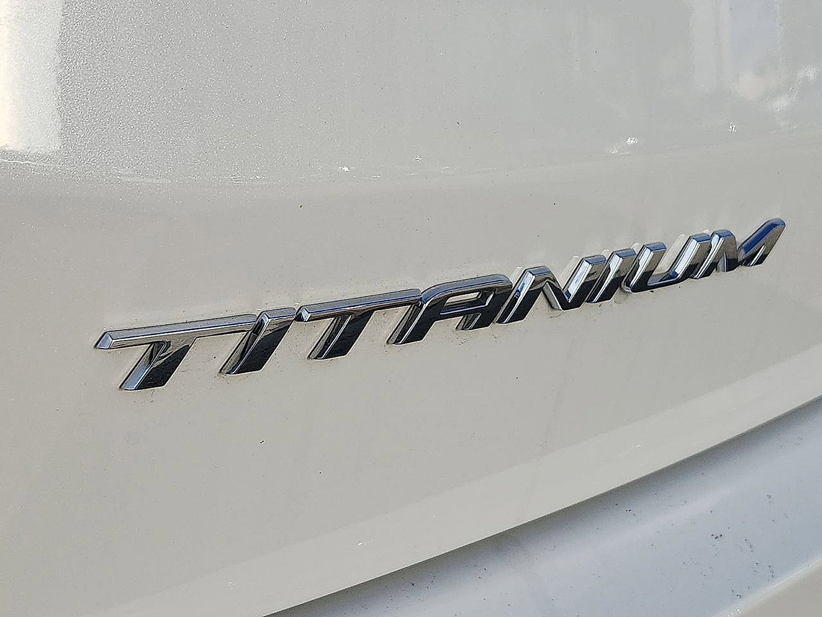 2023 Ford Edge Titanium