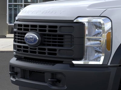 2025 Ford Super Duty F-550 DRW Base