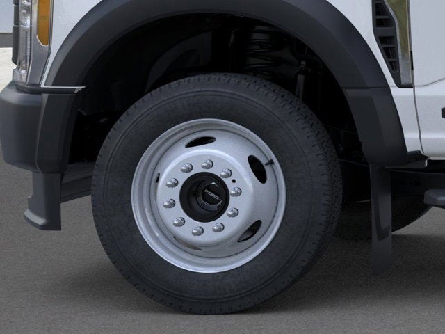 2025 Ford Super Duty F-550 DRW Base