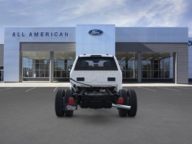 2025 Ford Super Duty F-550 DRW Base