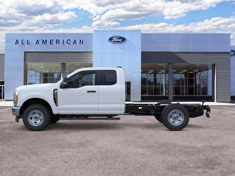 2026 Ford Super Duty F-350 SRW Base