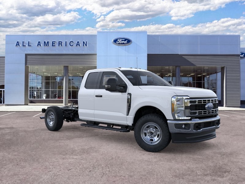 2026 Ford Super Duty F-350 SRW Base