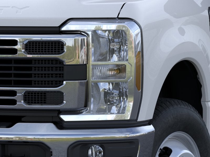 2026 Ford Super Duty F-350 DRW Base