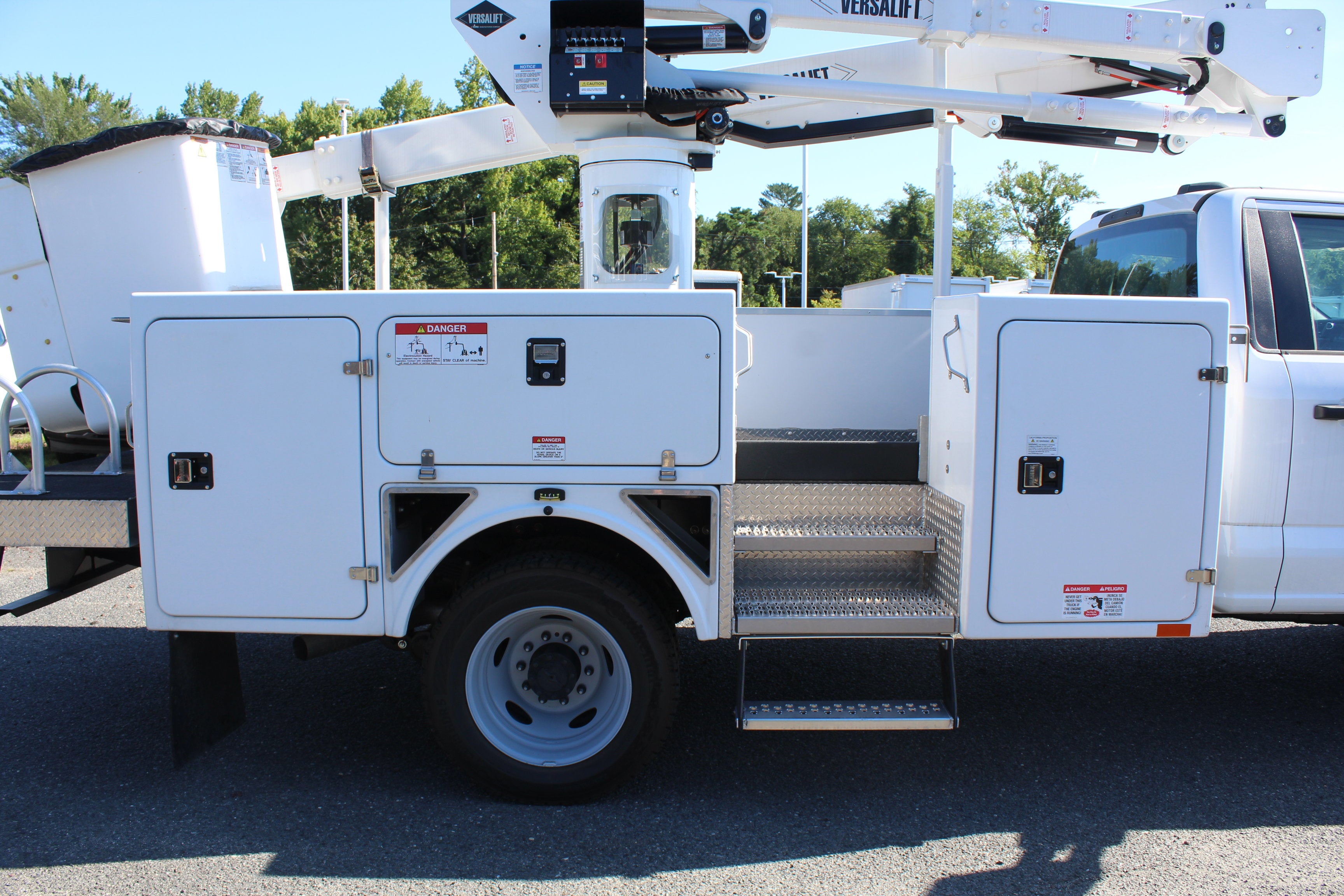 2026 Ford Open Service Utility 11 FT Bucket Regular Cab F-550 4x4
