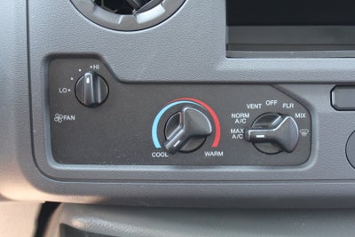 2026 Ford E-Series Cutaway 12 FT Aerocell Box