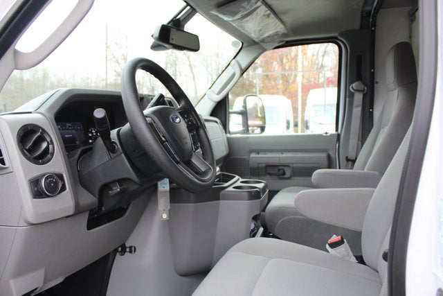 2026 Ford Dry Freight Box Truck E-450 17 FT DuraCube Body