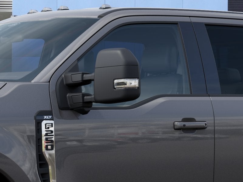 2027 Ford Super Duty F-250 SRW XLT