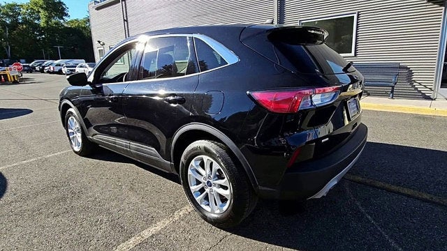 2022 Ford Escape SE Hybrid