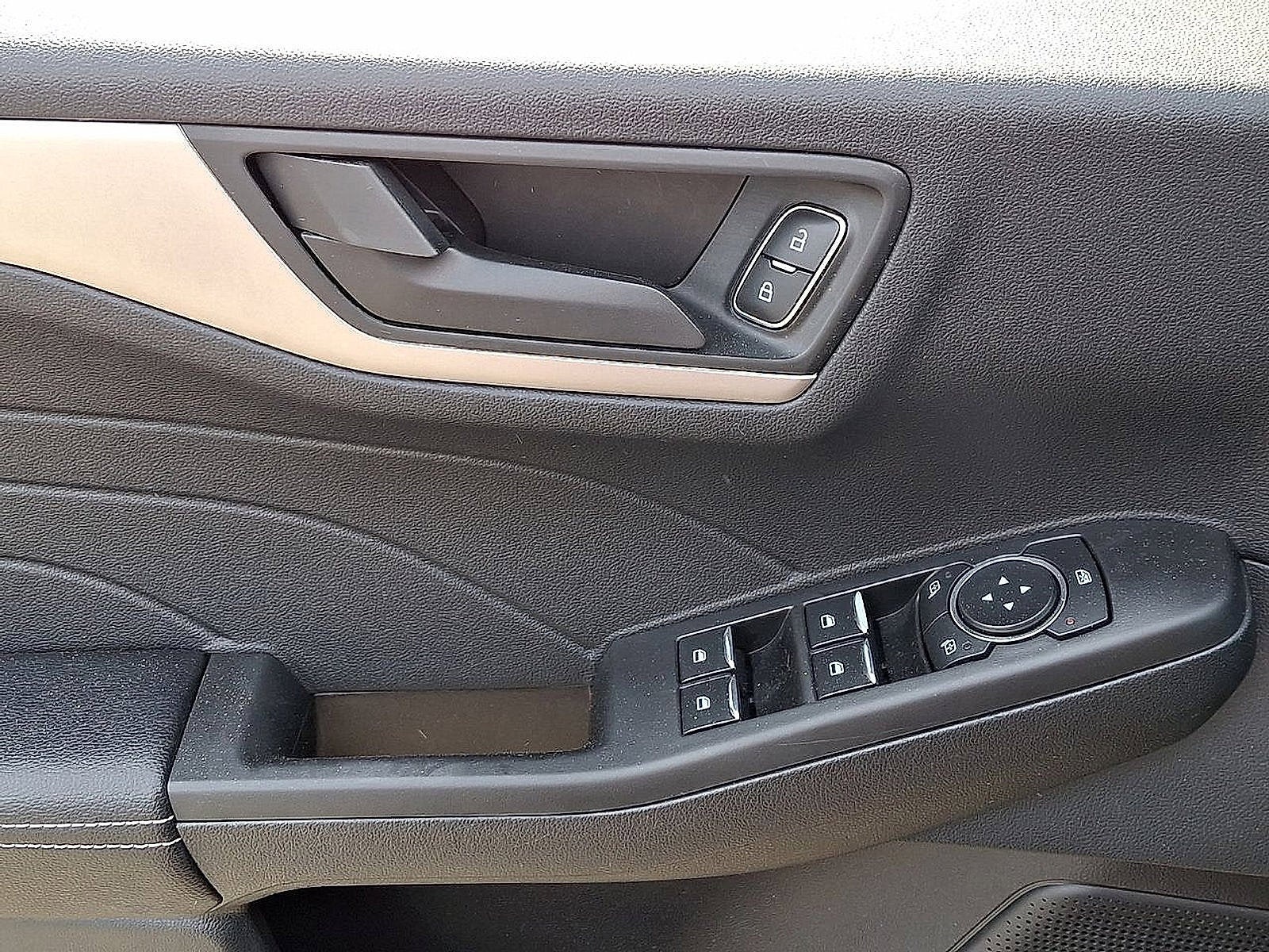 2022 Ford Escape SE Hybrid