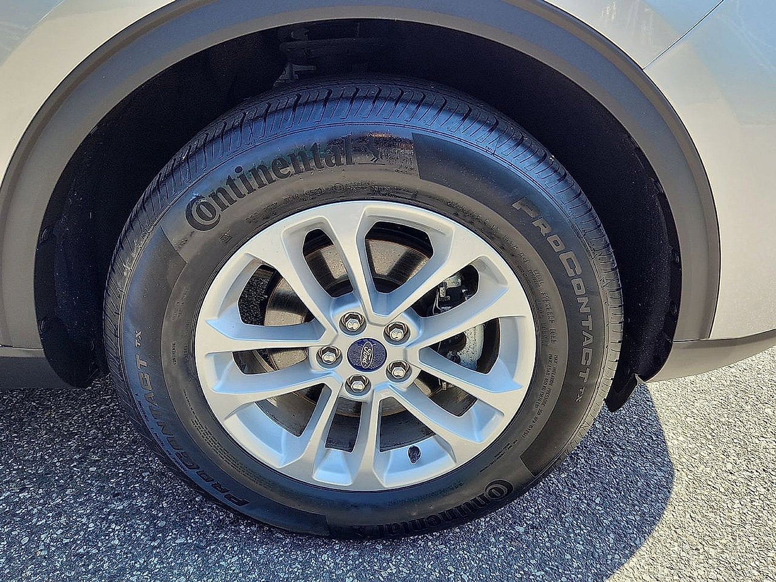 2020 Ford Escape SE