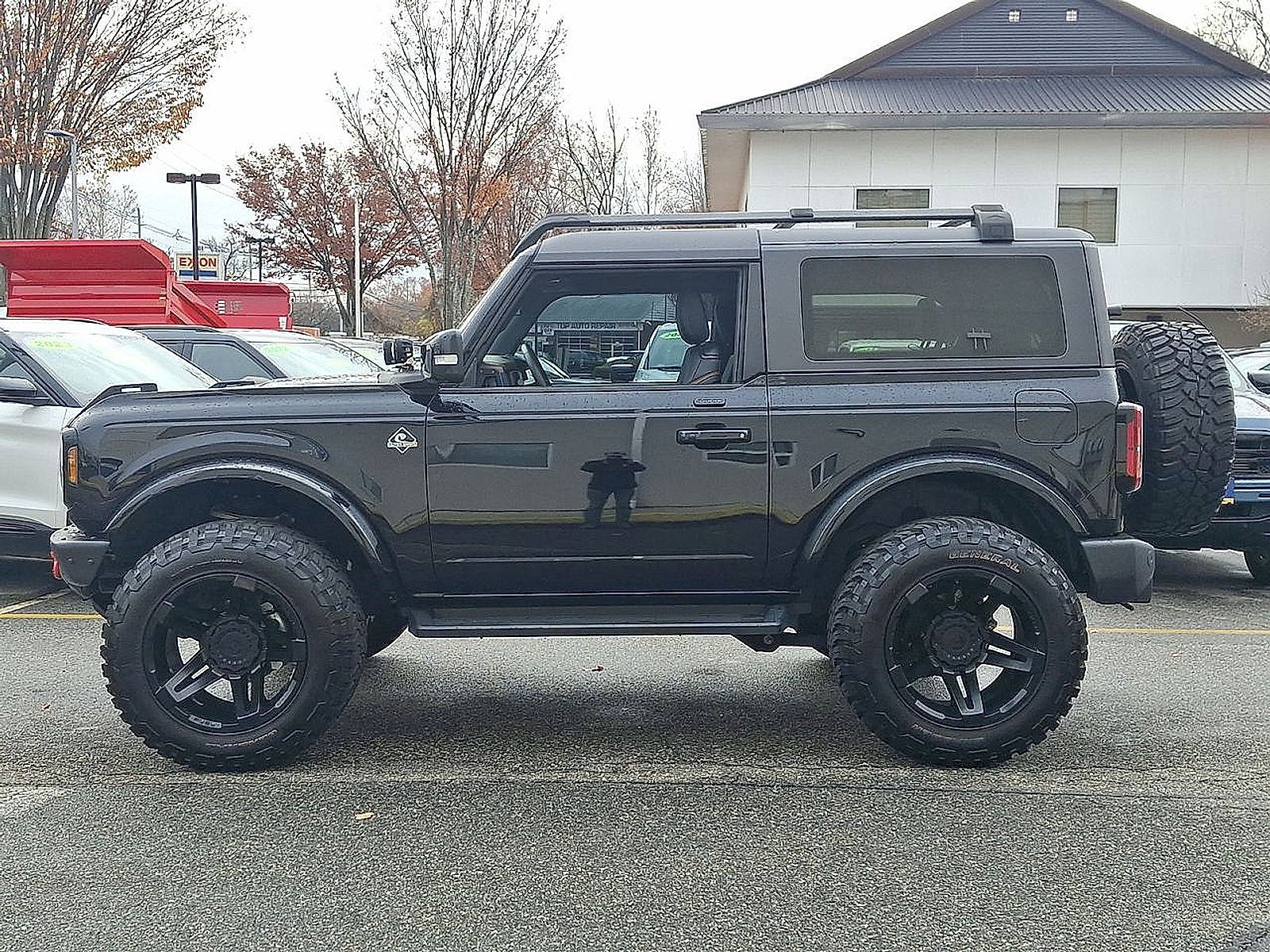 2023 Ford Bronco Base