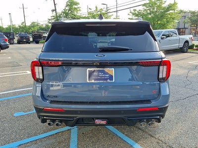2025 Ford Explorer Base