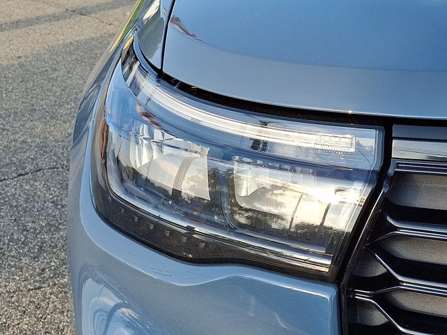 2025 Ford Explorer Base