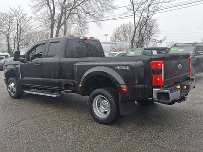 2023 Ford Super Duty F-350 DRW Base
