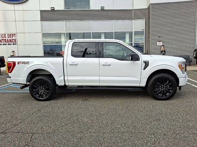 2022 Ford F-150 Base