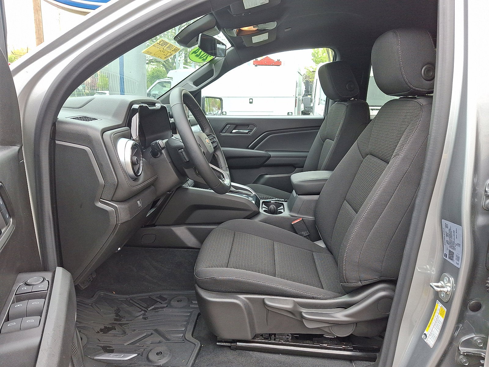 2024 Chevrolet Colorado 4WD LT