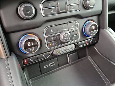 2022 Chevrolet Suburban Base