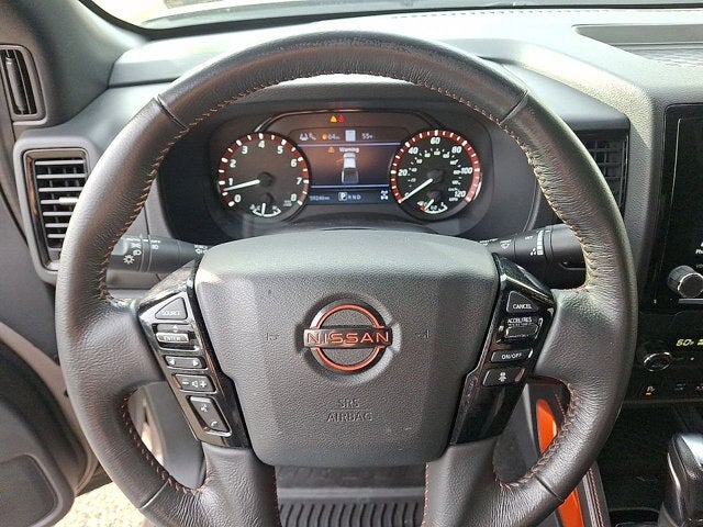 2022 Nissan Frontier Base