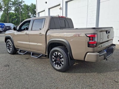 2022 Nissan Frontier Base