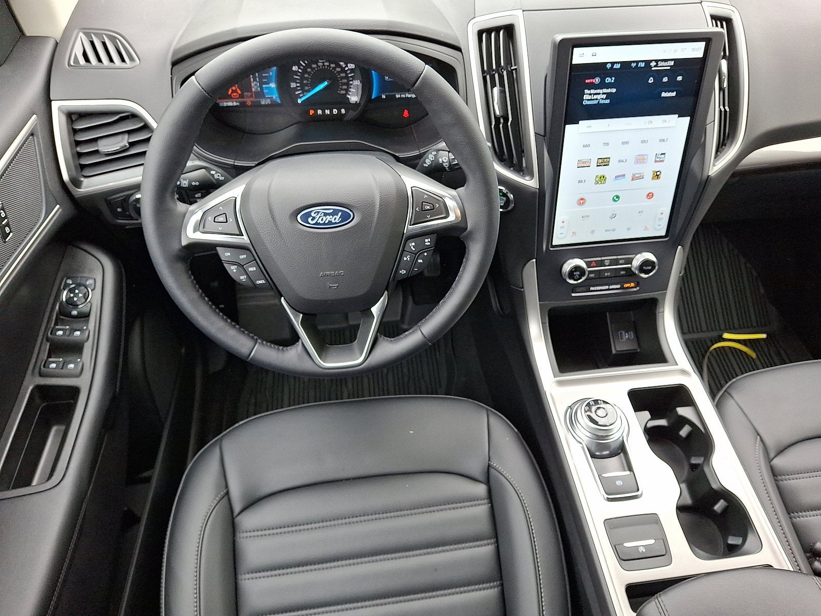 2023 Ford Edge Base