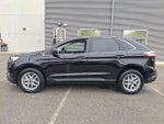 2022 Ford Edge Base