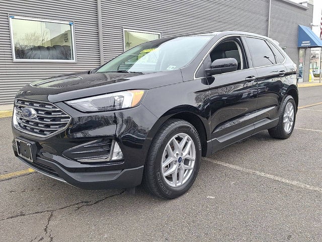2022 Ford Edge Base