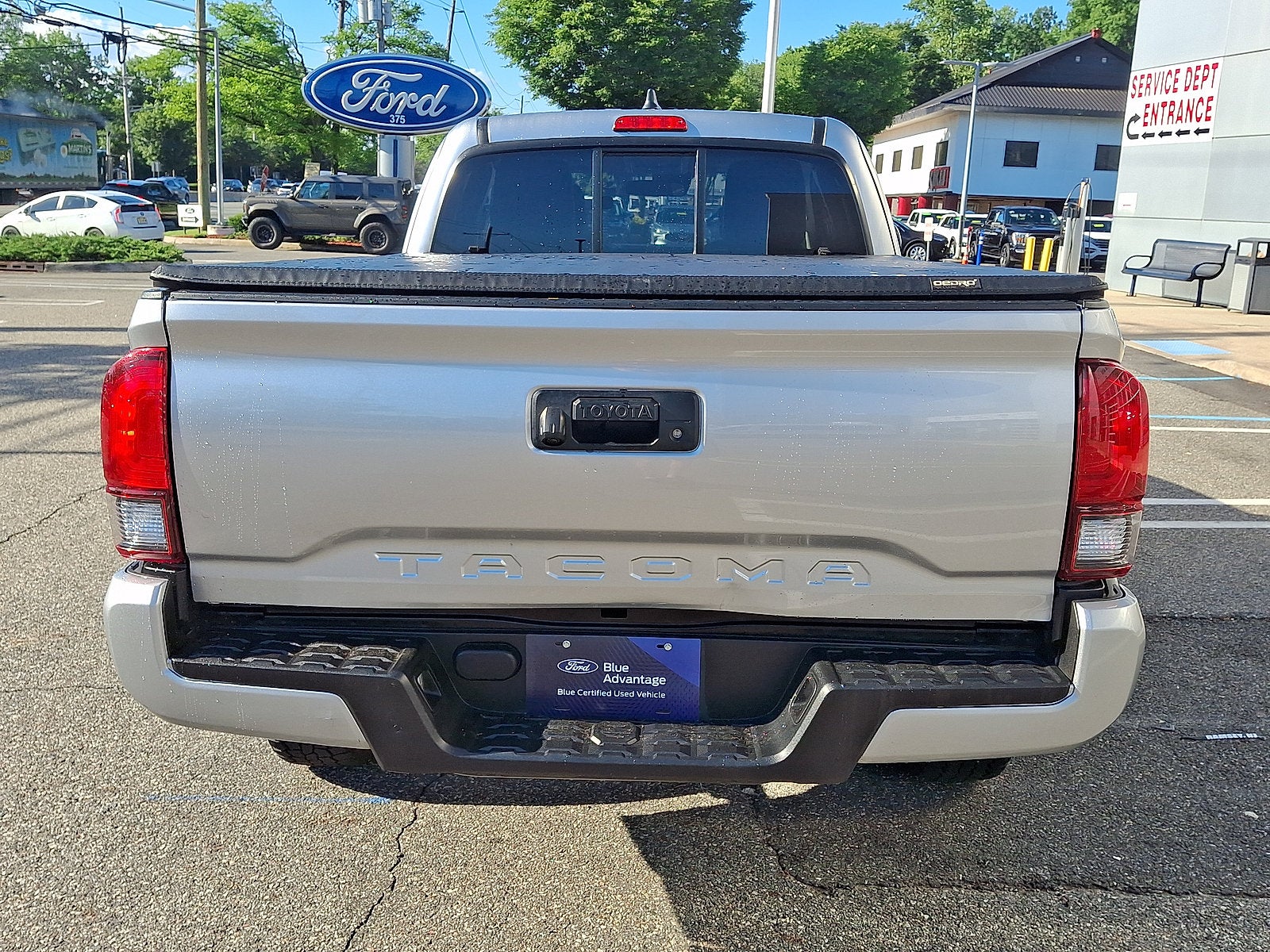 2022 Toyota Tacoma 4WD Base
