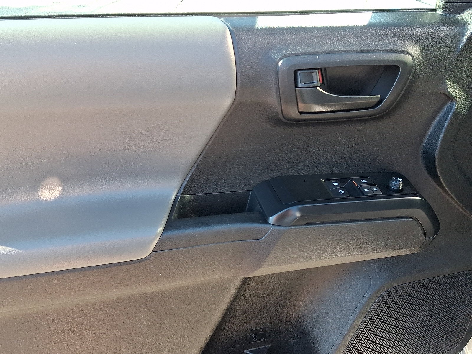 2022 Toyota Tacoma 4WD Base