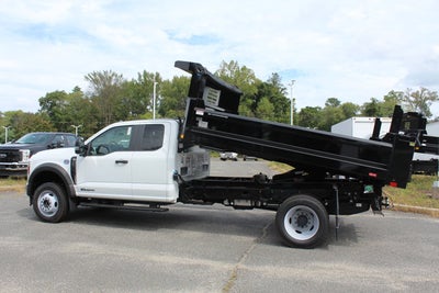 2025 Ford Chassis Cab F-550® XL