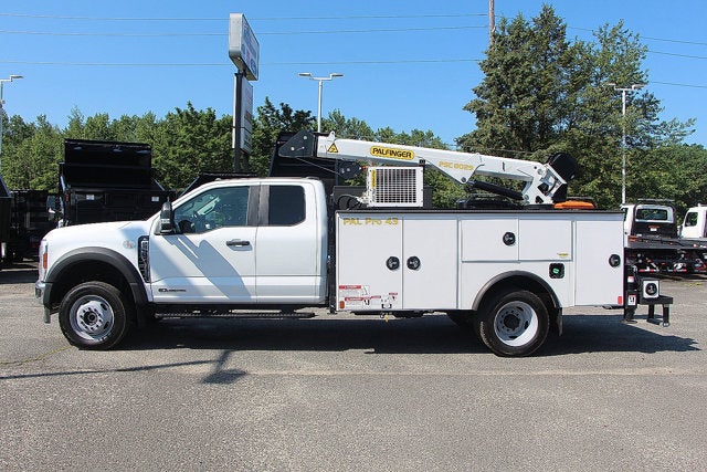 2025 Ford Open Service Utility 11 FT Crane Super Cab F550 4x4
