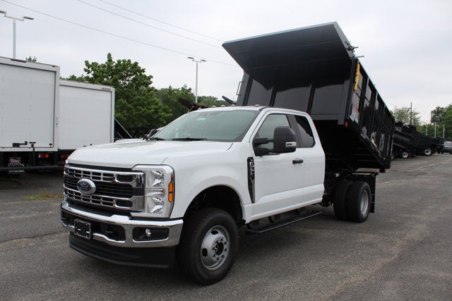 2025 Ford Chassis Cab F-350® XL