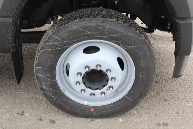 2025 Ford Chassis Cab F-550® XL