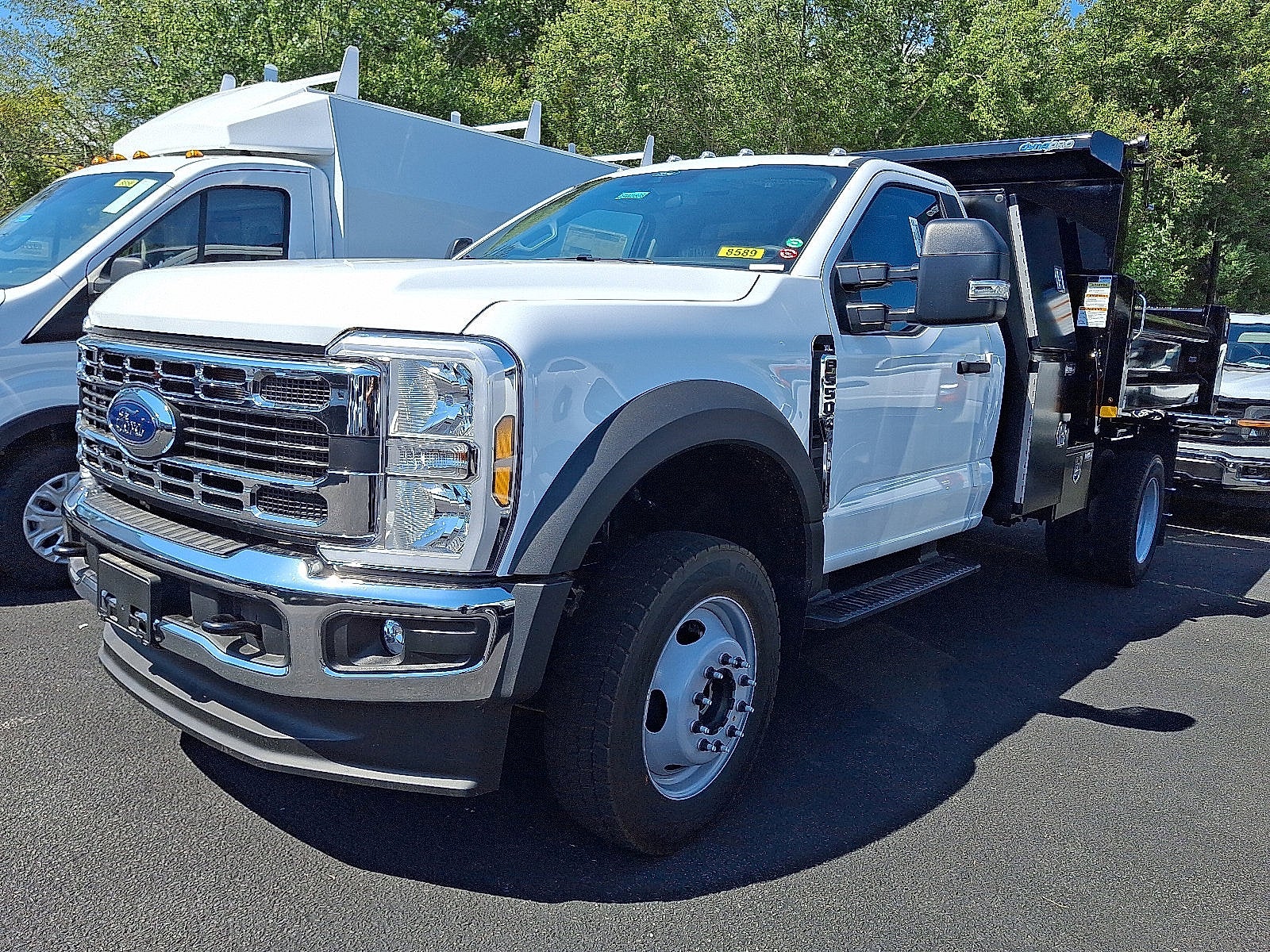 2025 Ford Chassis Cab F-550® XL