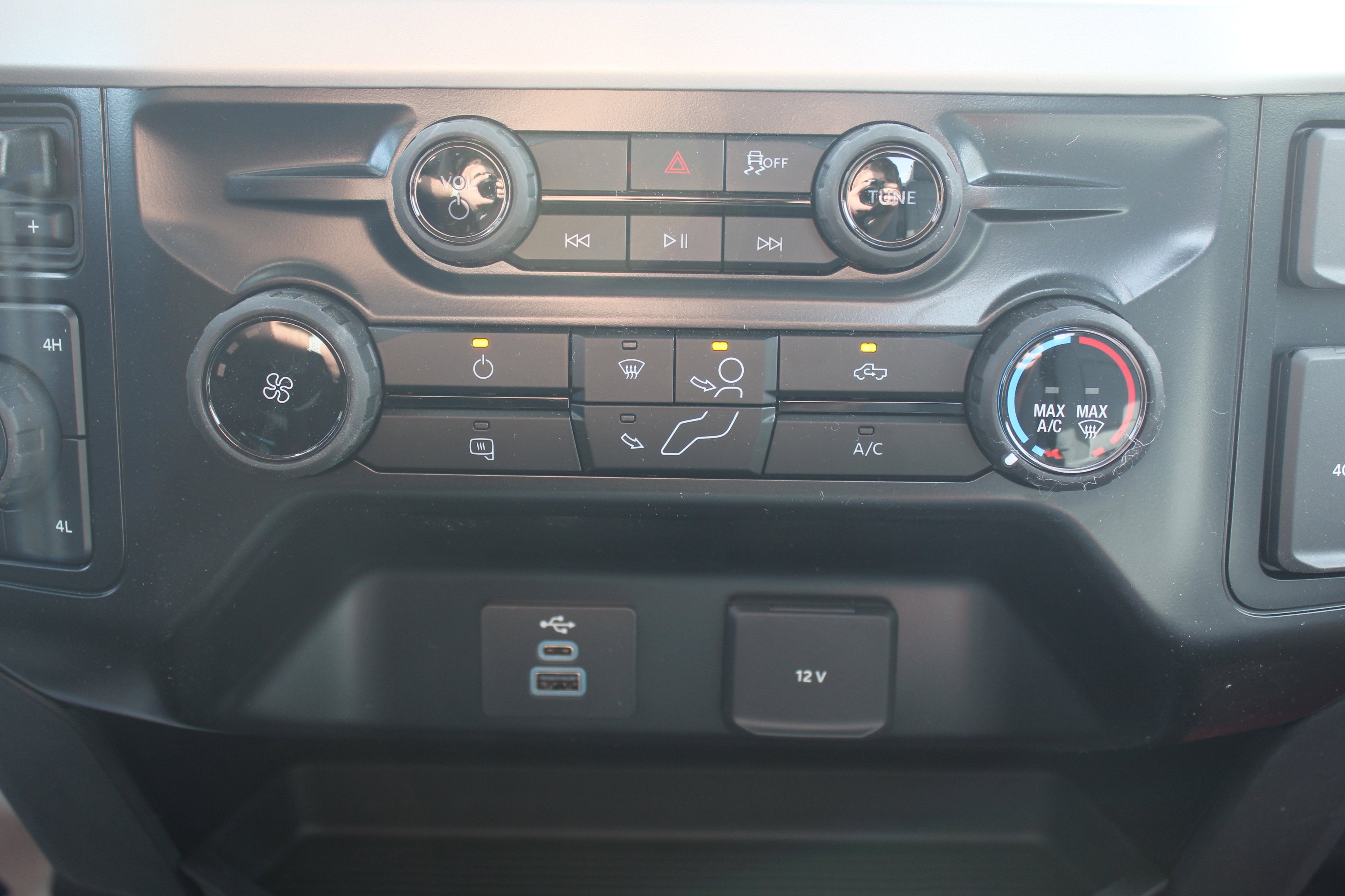 2026 Ford Open Service Utility 11 FT Crane Regular Cab F-600 4x4