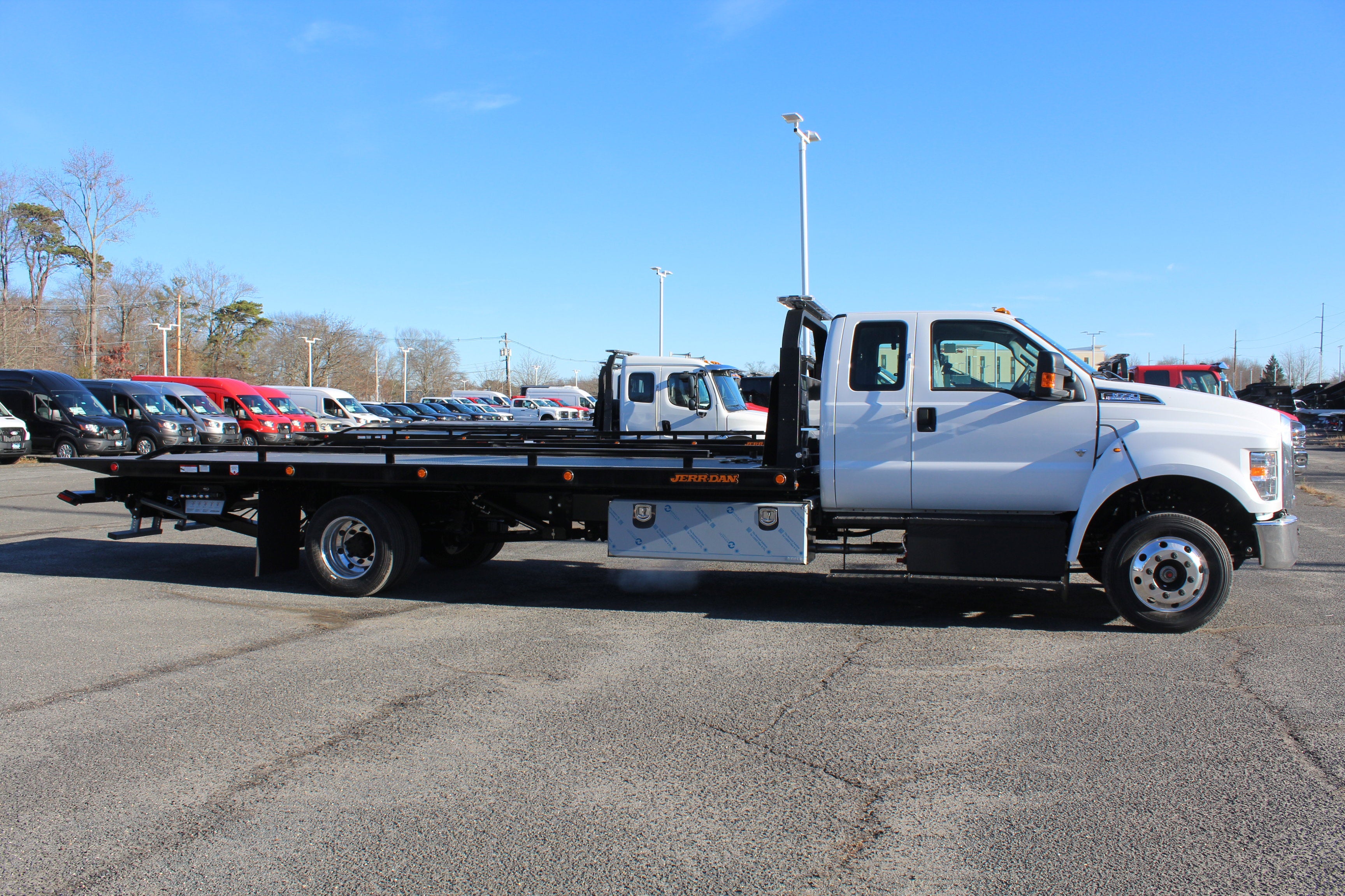 2026 Ford F-650 Jerr-Dan 6-Ton Steel XLP SD Carrier