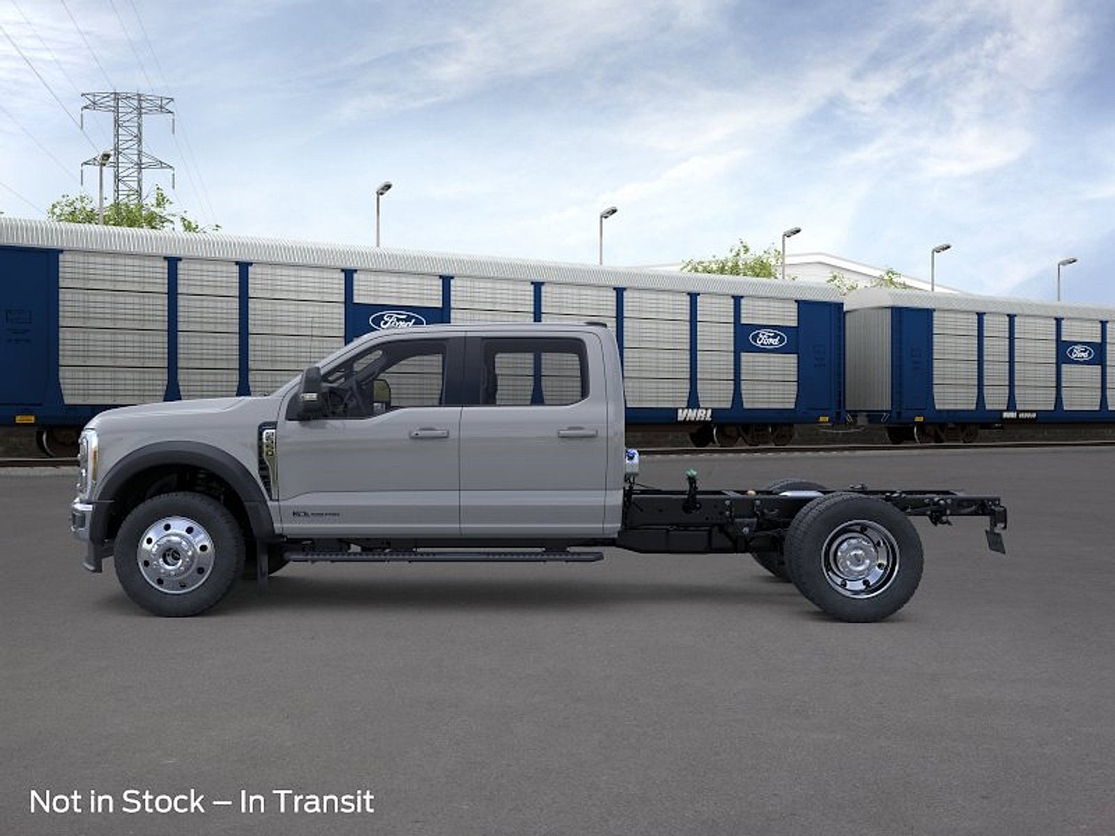 2026 Ford Super Duty F-550 DRW LARIAT